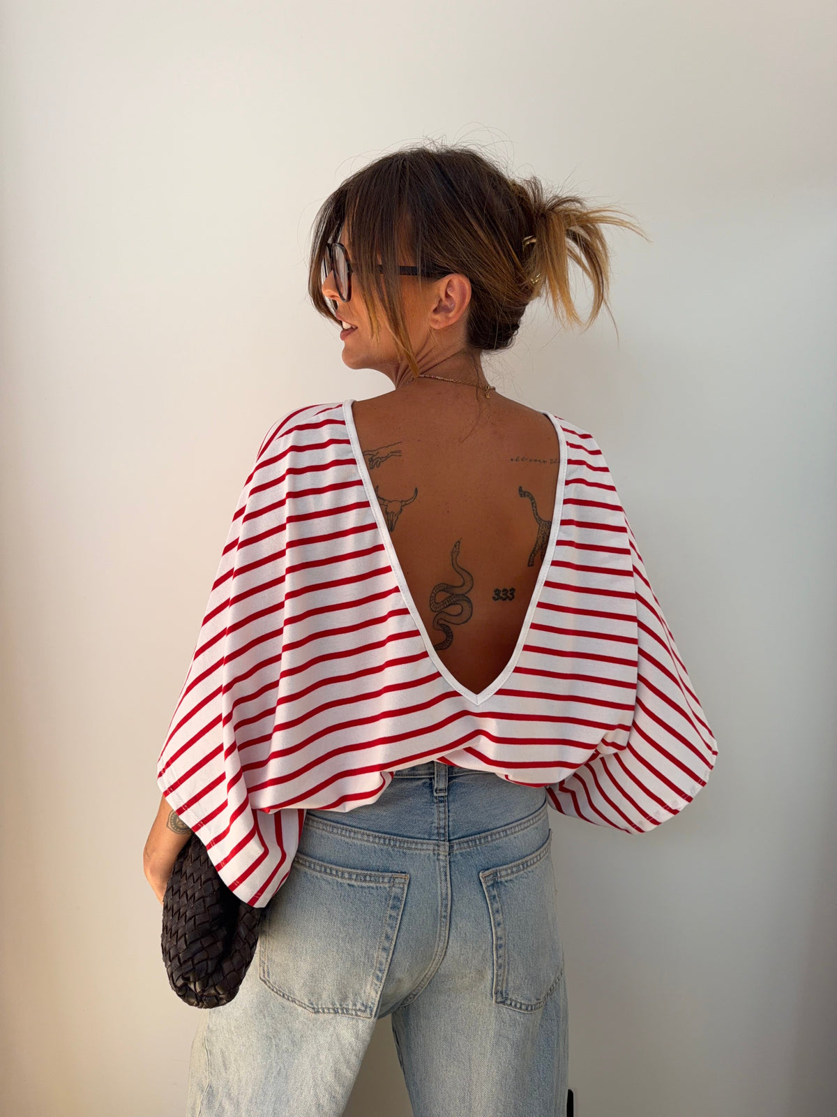 T-shirt dos nu V - blanc rayé rouge