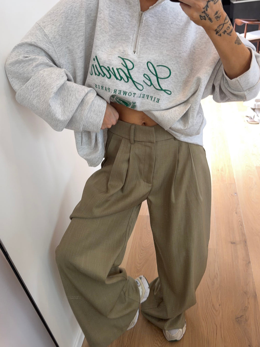 Pantalon droit à détails - olive