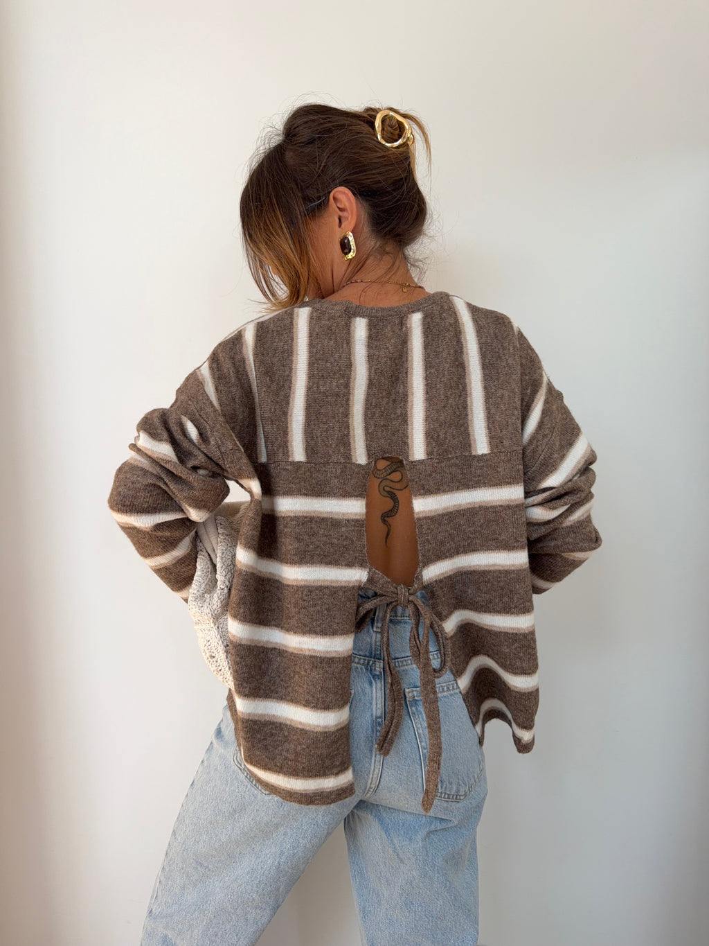 Pull rayé avec noeud - beige