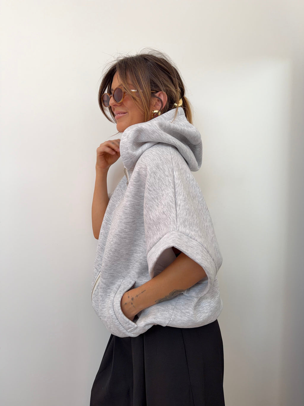 Veste sweat à zip et capuche - grise